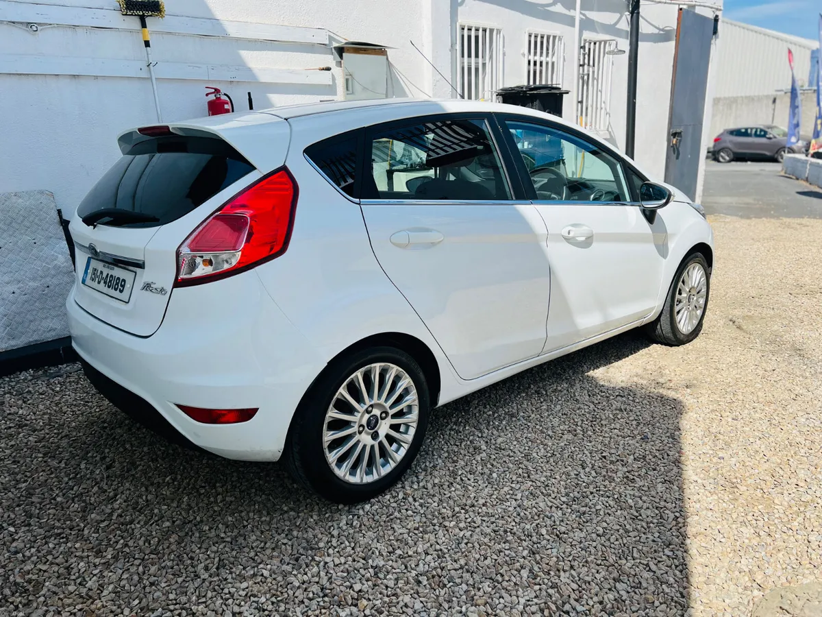 2015 Ford Fiesta 1.5 Tdci Titanium - Image 5