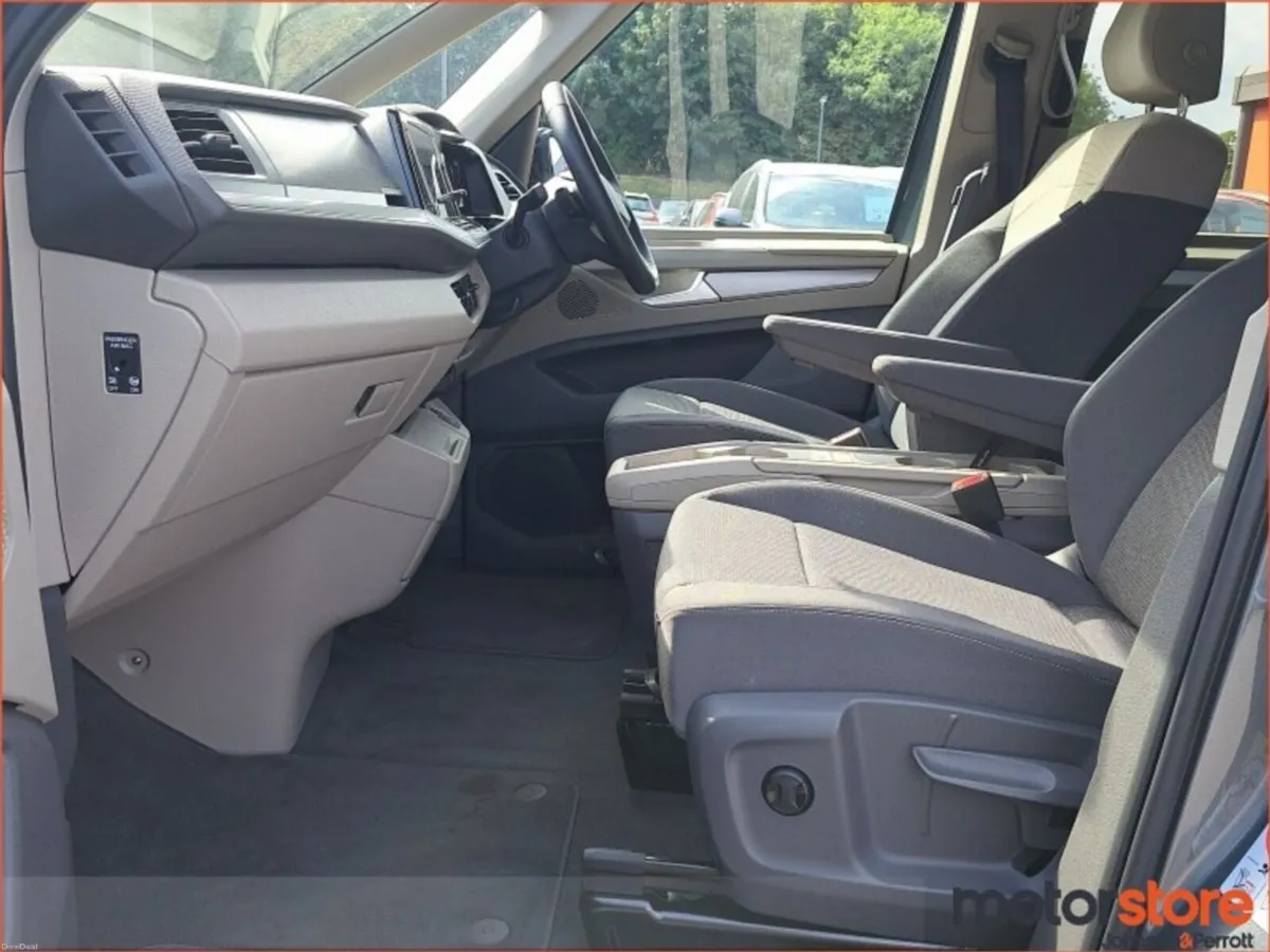 Volkswagen Multivan T7 LIFE PHEV 240BHP 4 Motion L - Image 3