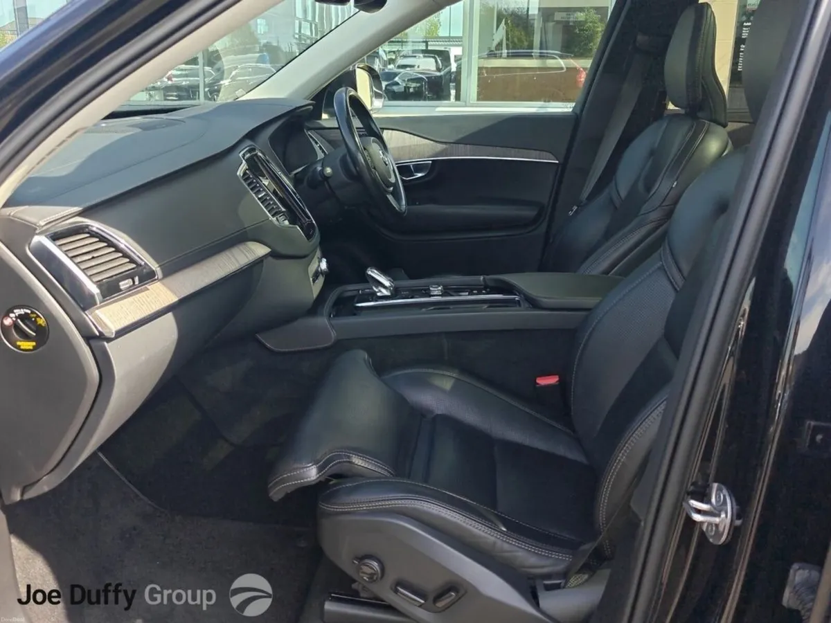 Volvo XC90 Inscription Pro T8 *Top Spec* - Image 6