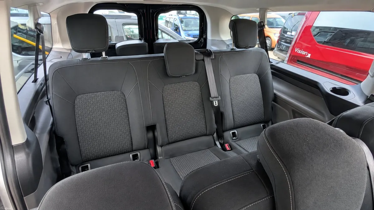 Wheelchair Accessible Taxi Ford Custom Kombi9Seats - Image 4