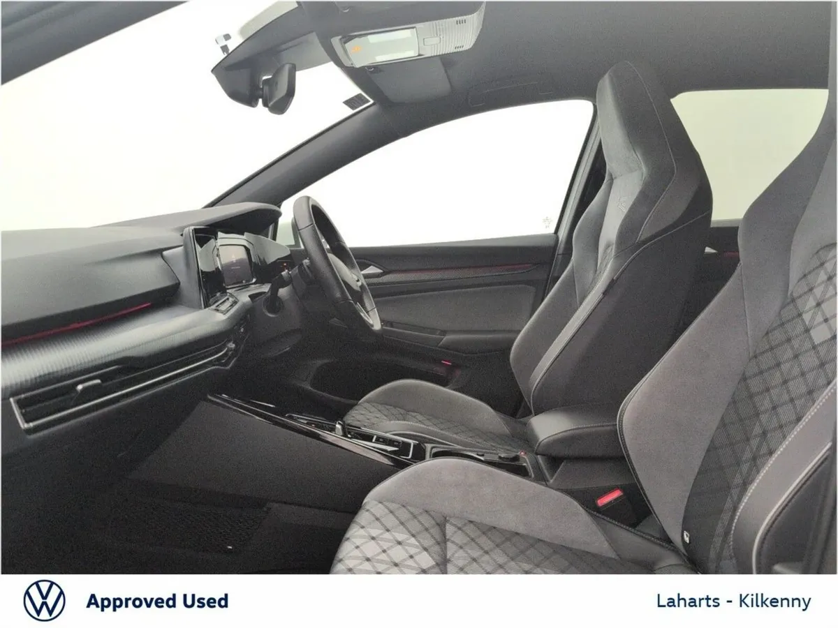 Volkswagen Golf R-LINE 2.0TDI 5DR 150HP DSG *KEYLE - Image 4