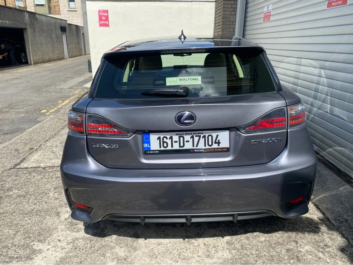 Lexus CT Hybrid EXECUTIVE @Waltons Garage Ranelagh - Image 3