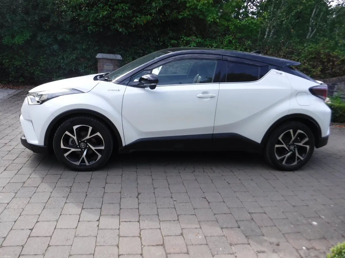 TOYOTA C-HR 1.8 AUTO HYBRID HIGH SPEC - Image 5