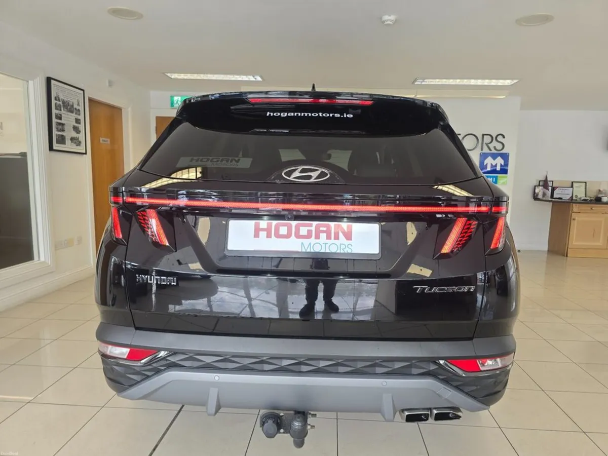 Hyundai Tucson Premium Plus Diesel Hybrid Automati - Image 5