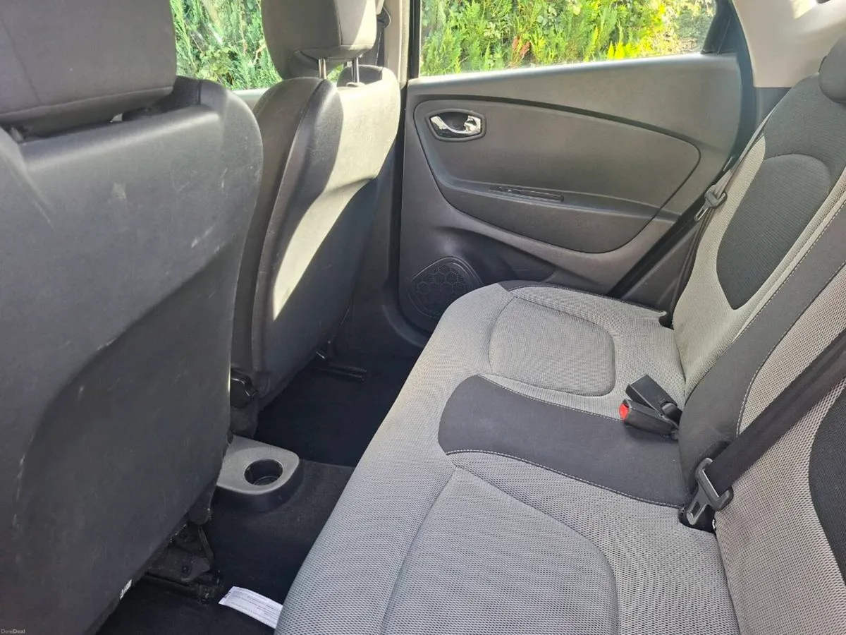 2017 RENAULT CAPTUR  1.5 TDI - Image 4