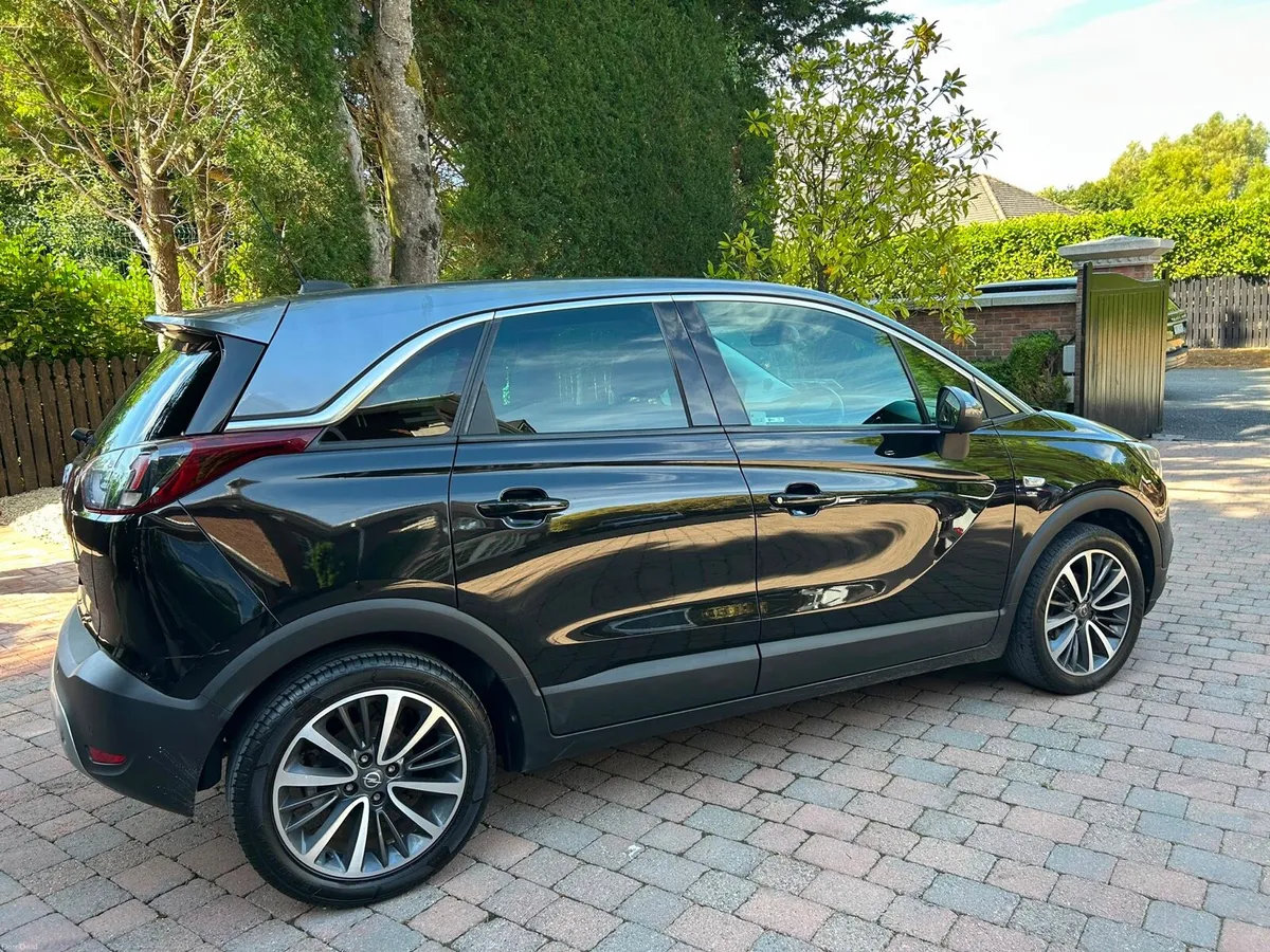 Opel Crossland X  New NCT 7/28 tax 1/27 only €8950 - Image 4