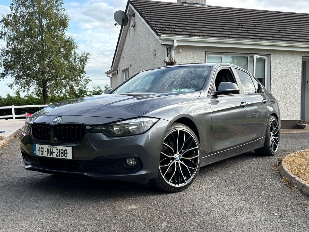 BMW 320 - Image 2