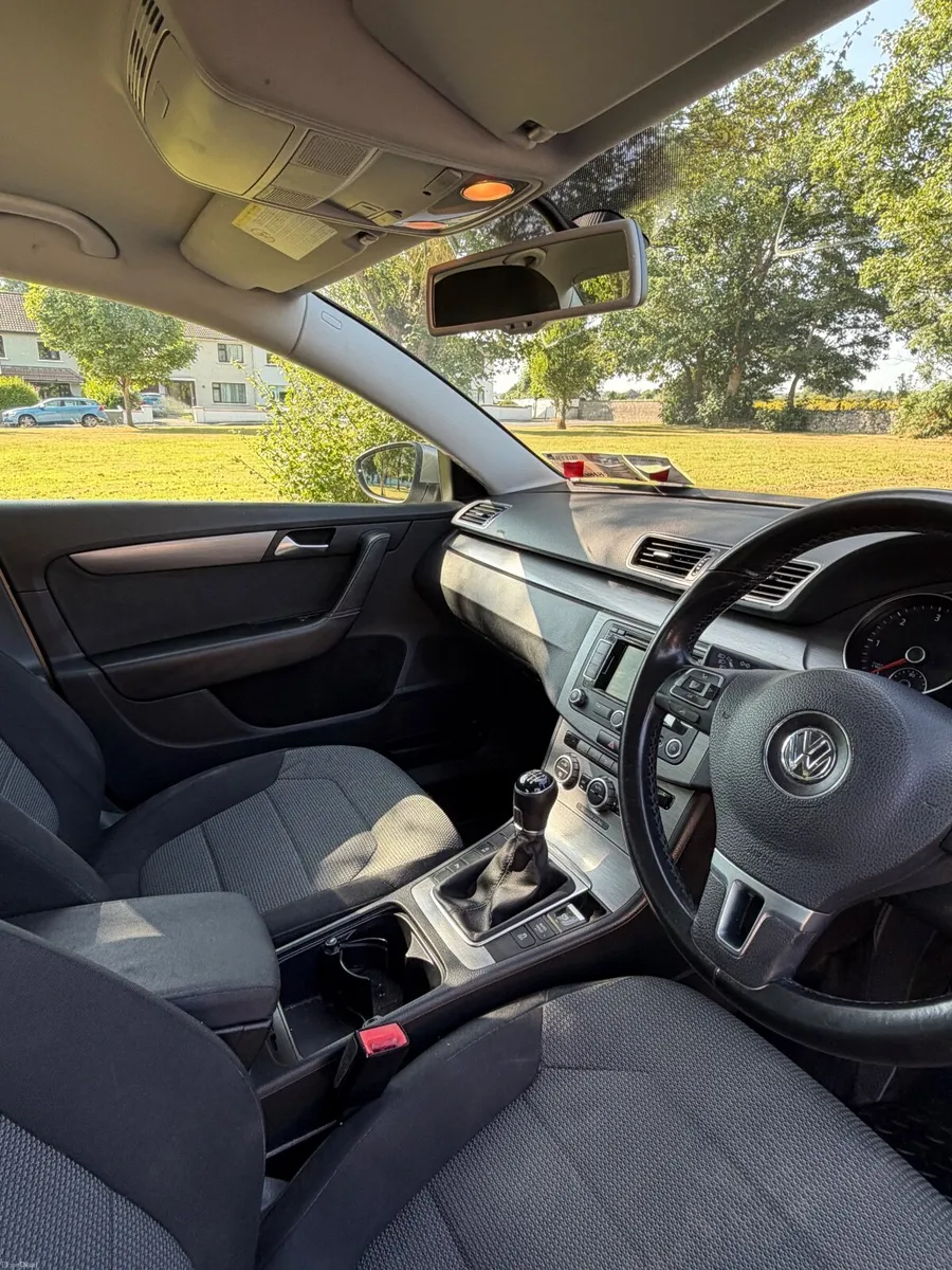 Volkswagen Passat 2013 - Image 6