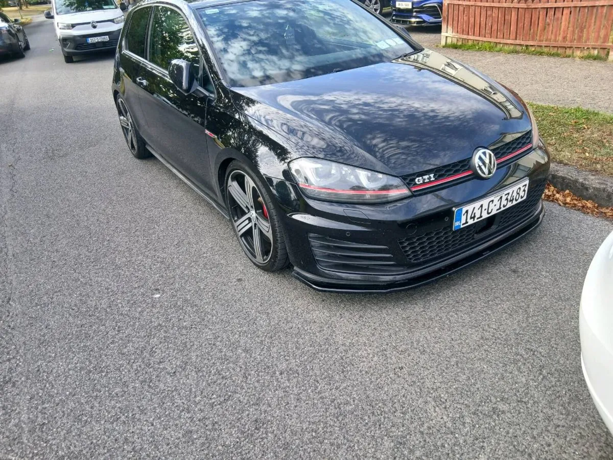 GOLF GTI PERFORMANCE 3DOOR - Image 2