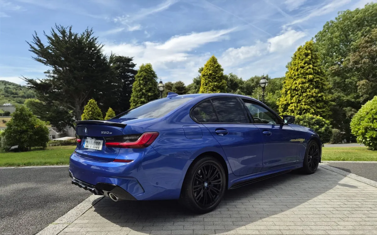 2022 BMW 330e M-Sport 2.0 PHEV Hybrid Automatic - Image 4