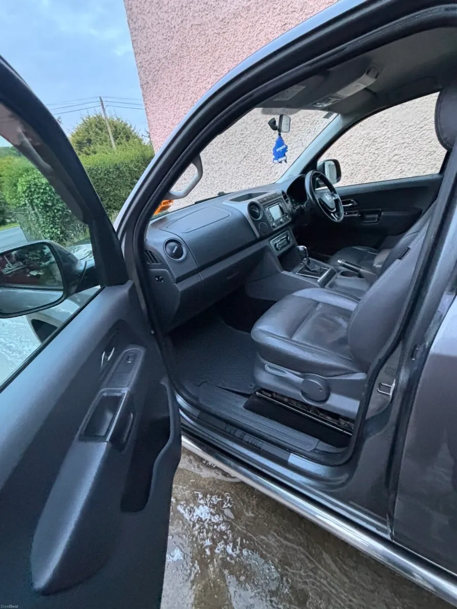 Volkswagen amarok - Image 6