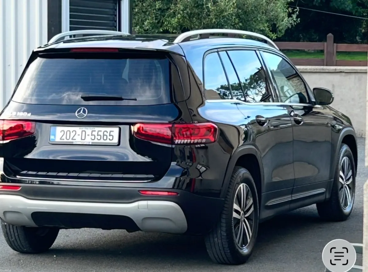 Mercedes GLB - Image 2