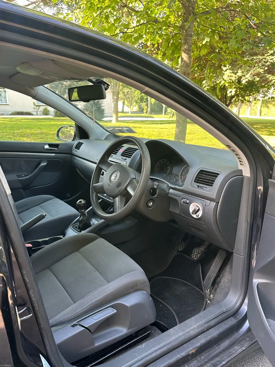 2005 golf - Image 5