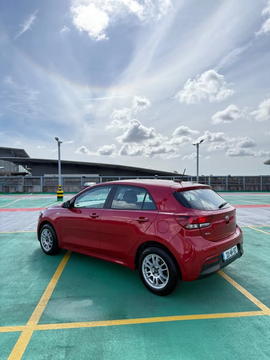 201 Kia Rio 1.2 Petrol - VERY LOW MILEAGE - Image 5
