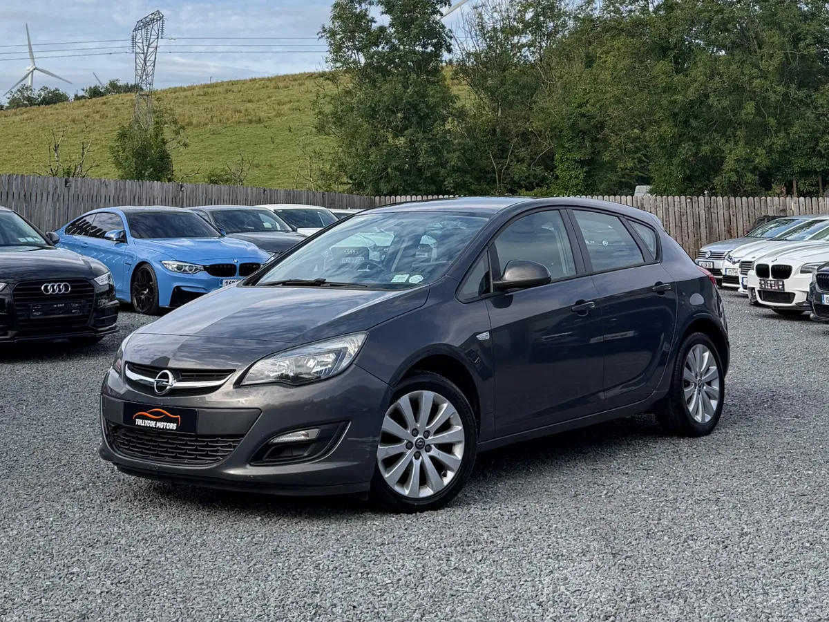 OPEL ASTRA 2013 - Image 1