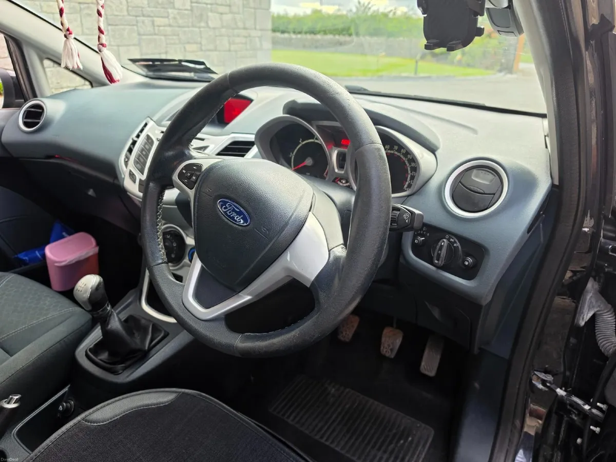 Ford Fiesta Titanium Diesel 2011 - Image 3