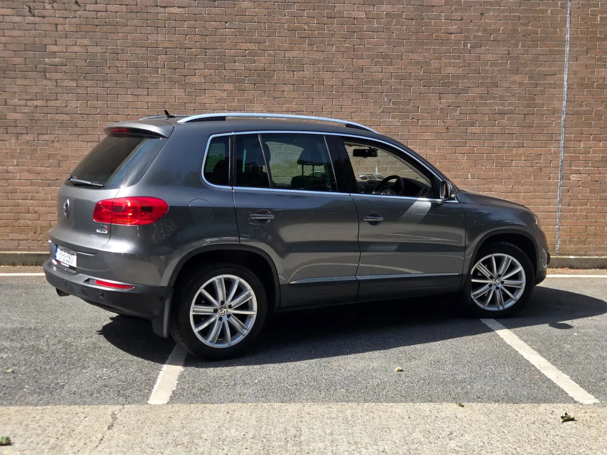 Volkswagen Tiguan 2015 - Image 3