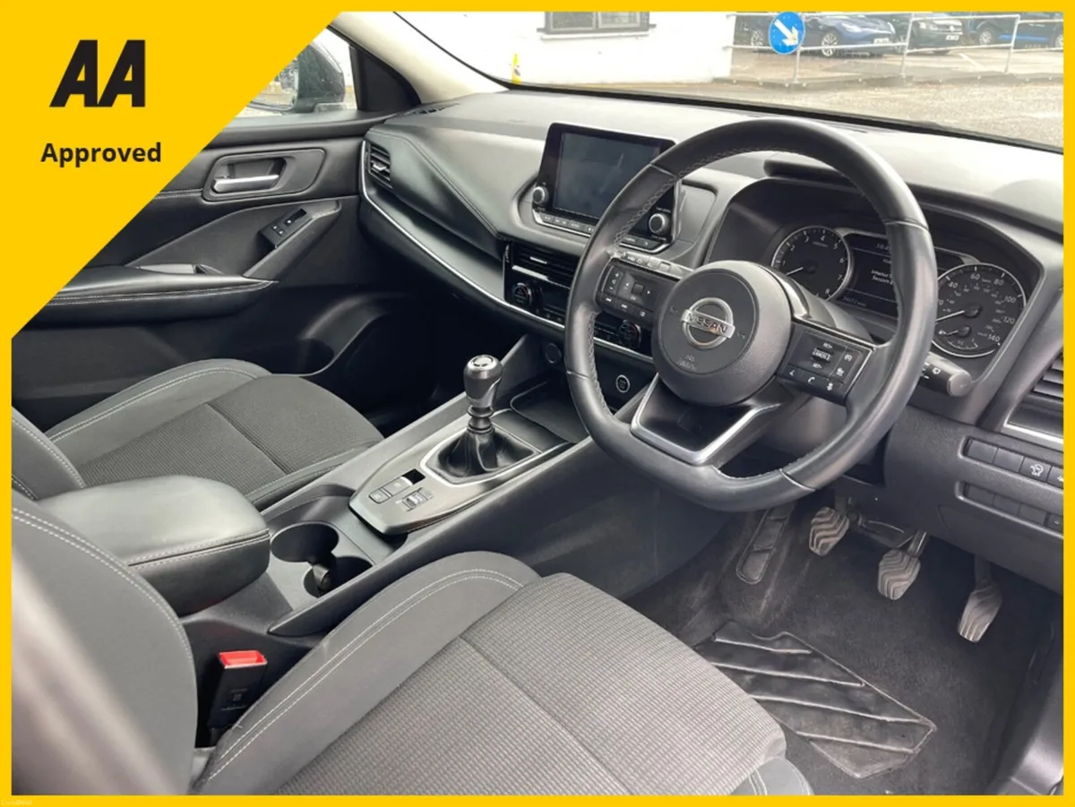 Nissan Qashqai 1.3 ACENTA PREMIUM DIG-T - Image 3