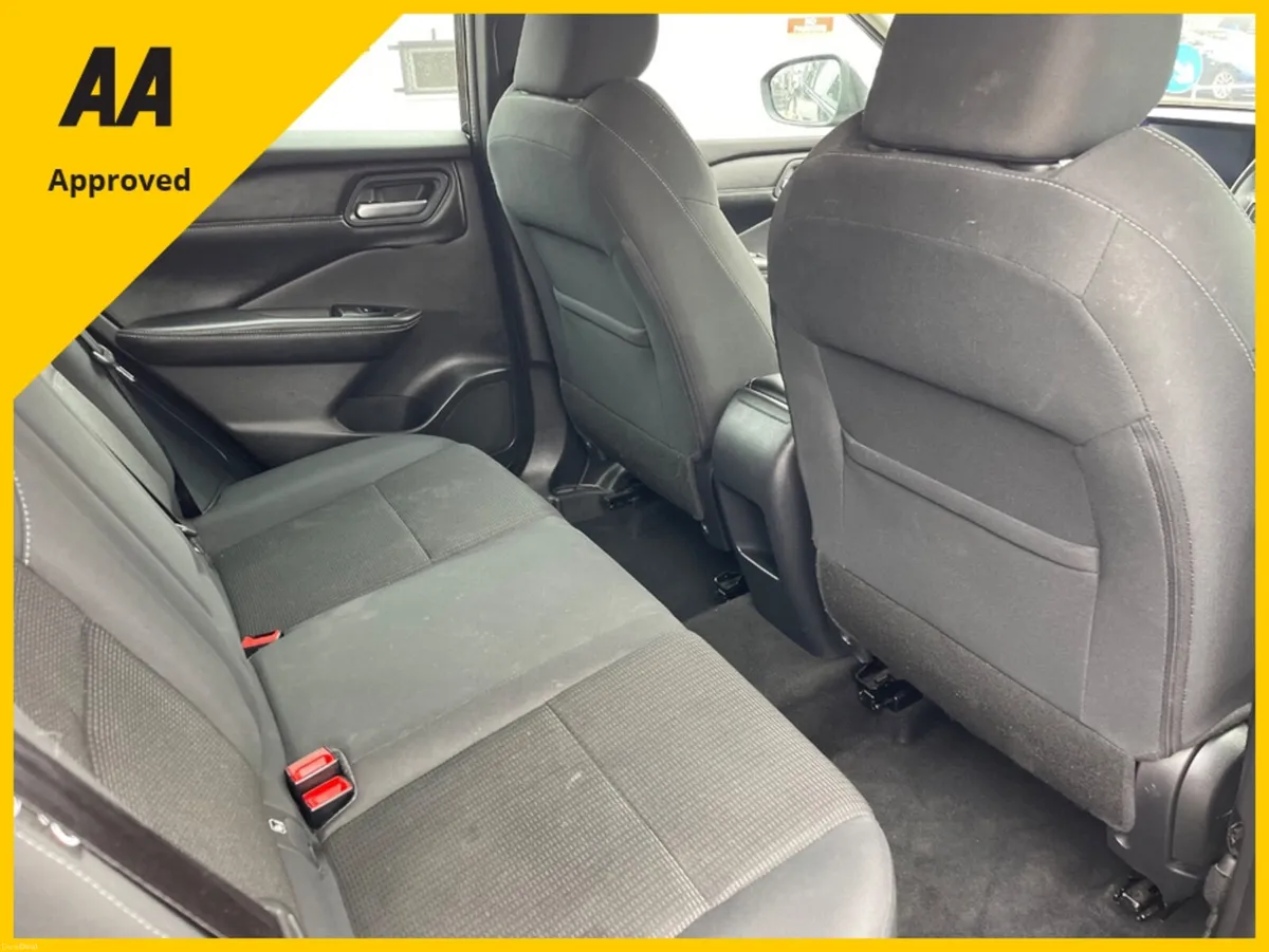 Nissan Qashqai 1.3 ACENTA PREMIUM DIG-T - Image 4