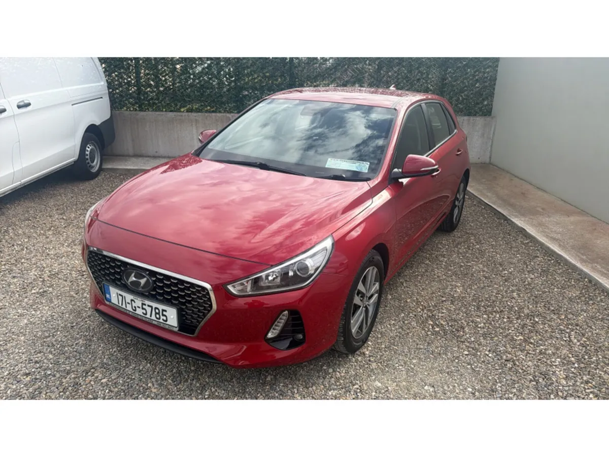 Hyundai i30 SE CRDI 5DR - Image 2