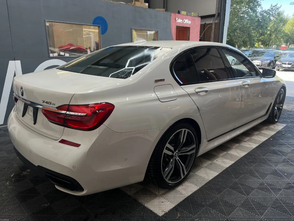 BMW 7-Series 191D BMW 740E IPERFORMANCE M-SPORT AU - Image 3