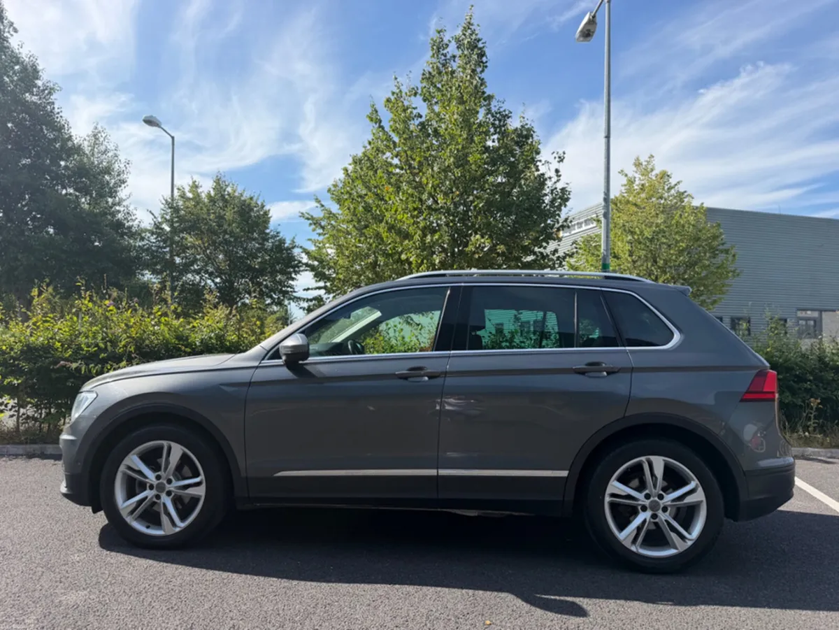 Volkswagen Tiguan COMFORTLINE 2.0 TDI AUTO *FRESH - Image 2
