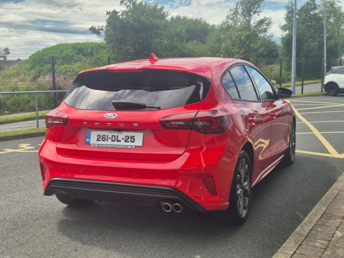 Ford Focus ST-LINE 1.5L ECOBLUE 115 - Image 4