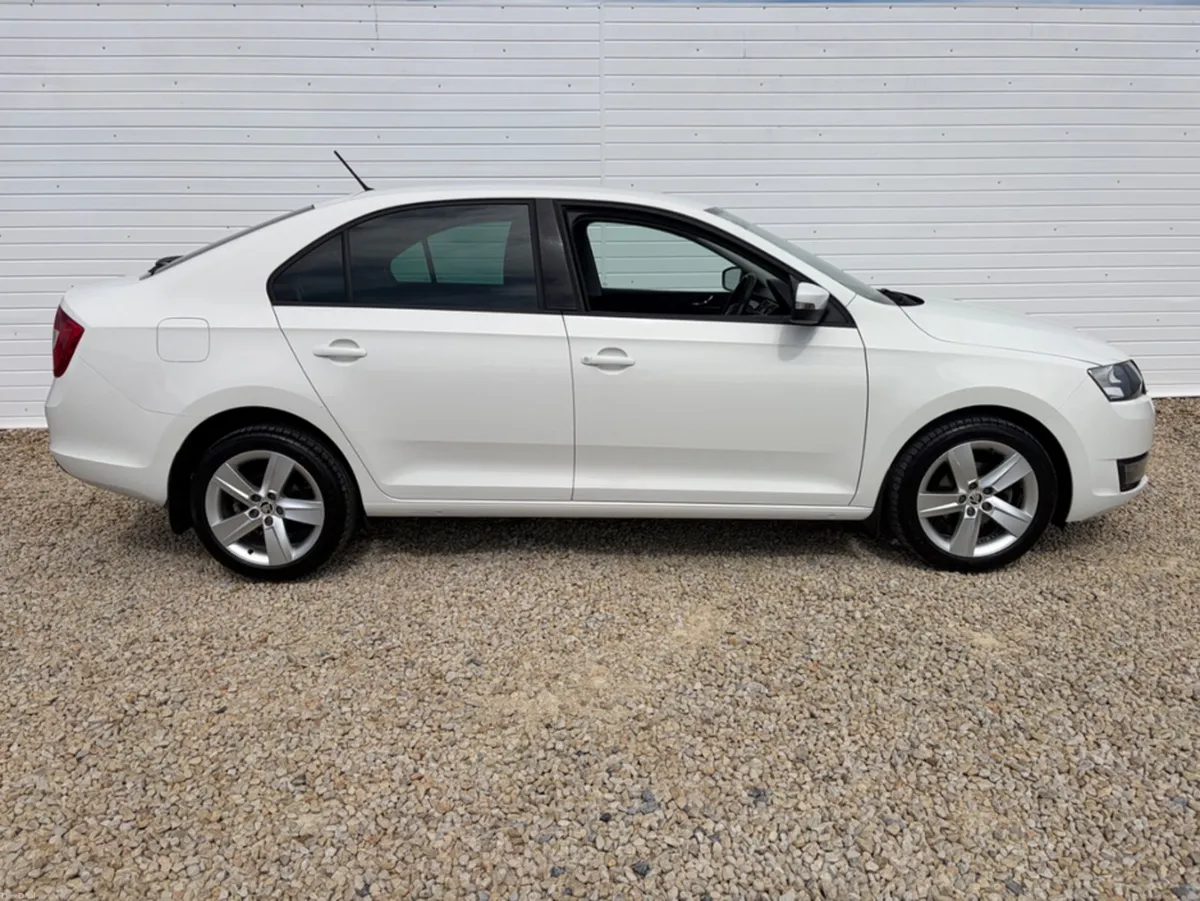 Skoda Rapid AMBITION 1.2 TSI 90HP 4DR - Image 4