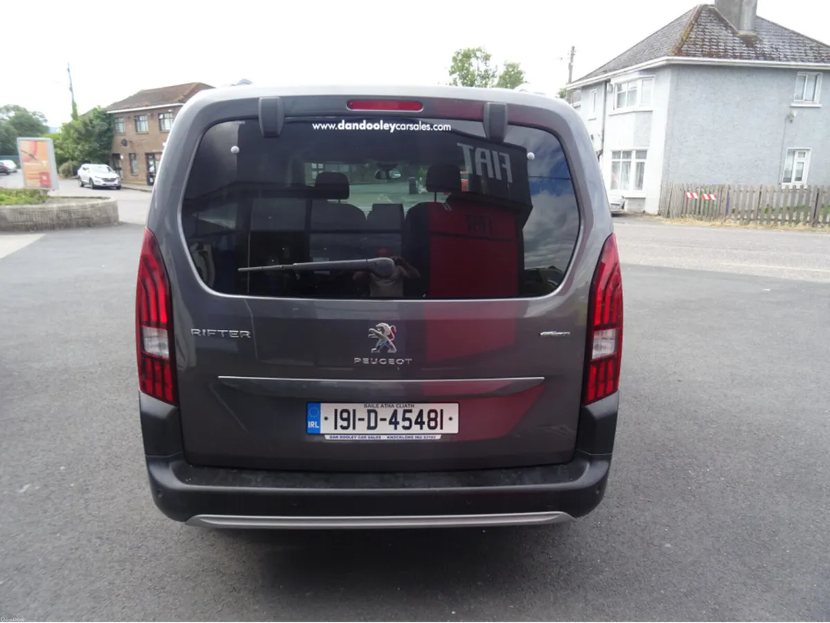 Peugeot Rifter 1.5 GT LINE BLUE HDI 5DR - Image 4