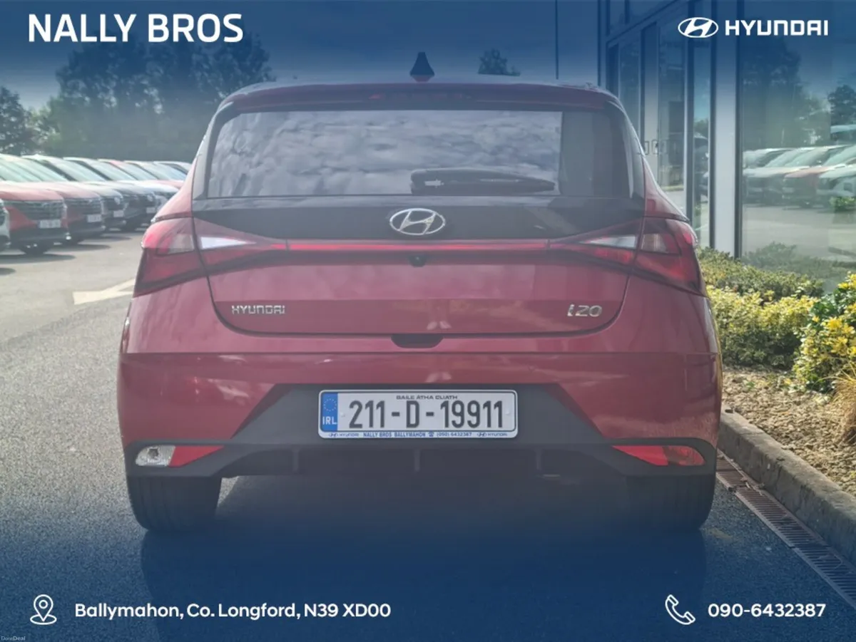 Hyundai i20 DELUXE 5DR AUTO - Image 5