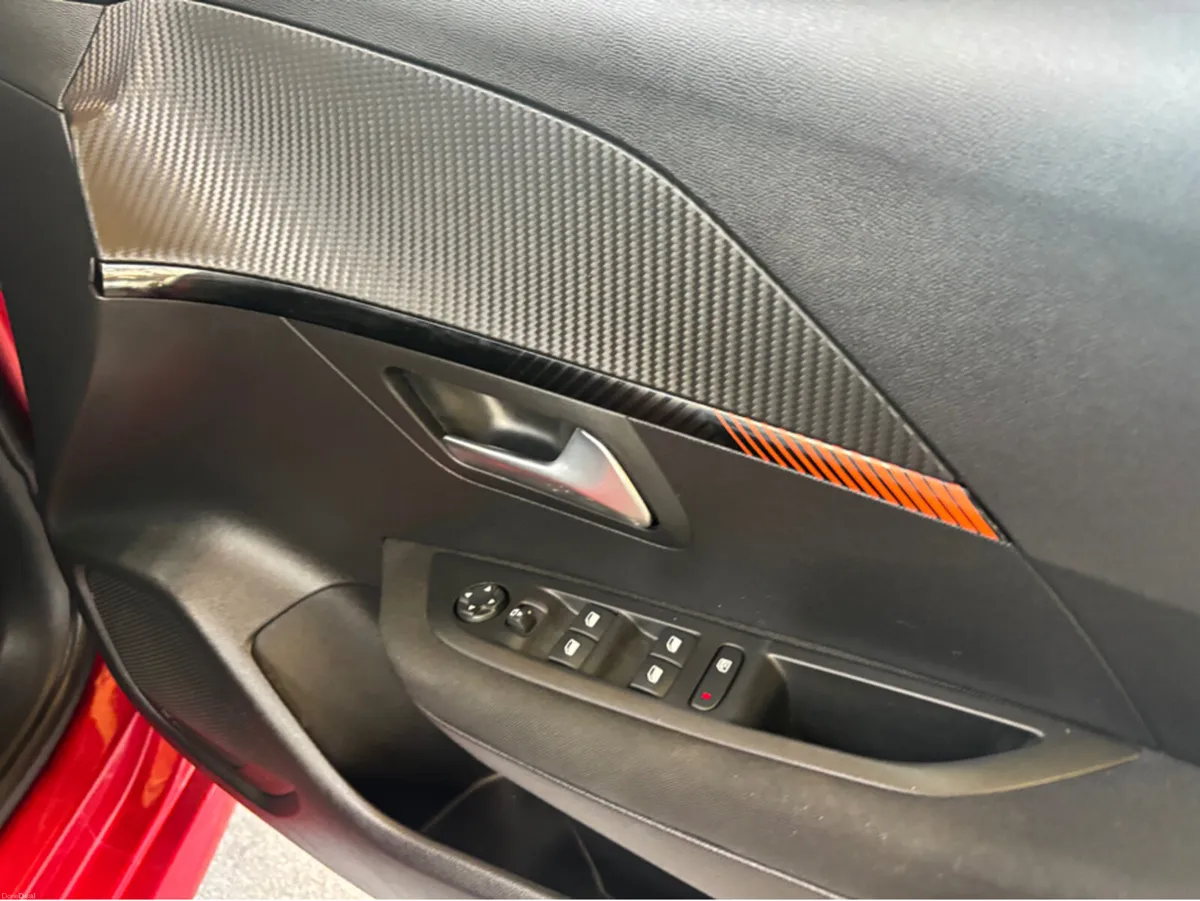 Peugeot 208 ACTIVE 1.5 BLUE HDI 100 4DR - Image 4