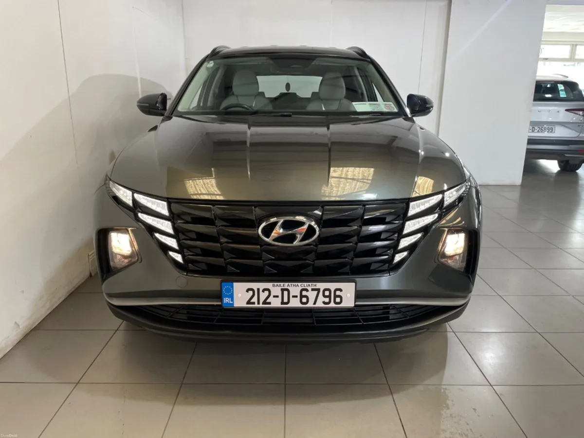 Hyundai Tucson PHEV EXECUTIVE 2 TONE  AUTO FULL SE - Image 2