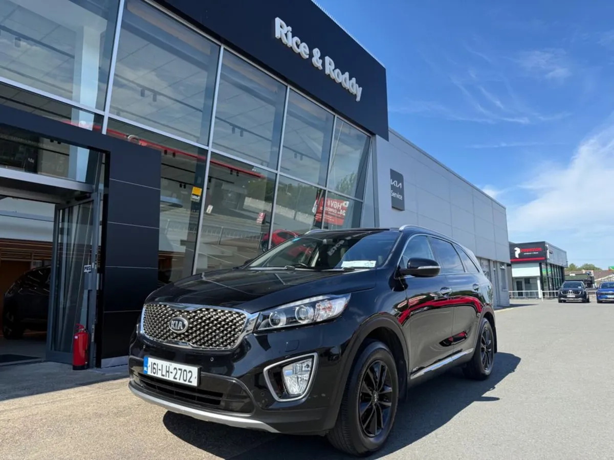 Kia Sorento Platinum 5DR - Image 1