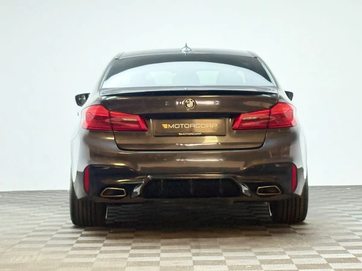 BMW 5-Series 520D M SPORT - Image 6