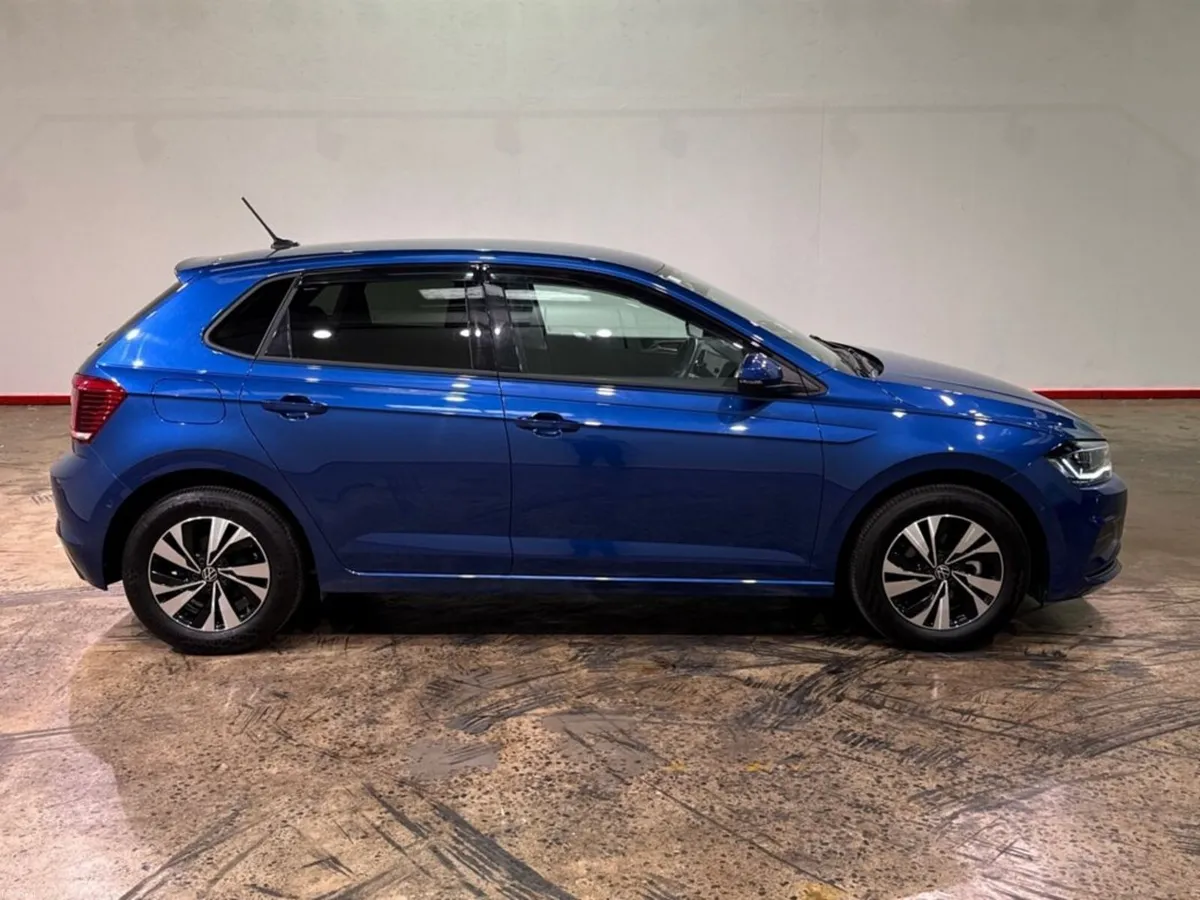 Volkswagen Polo 1.0 AUTOMATIC -FACTORY ALLOYS - Image 2
