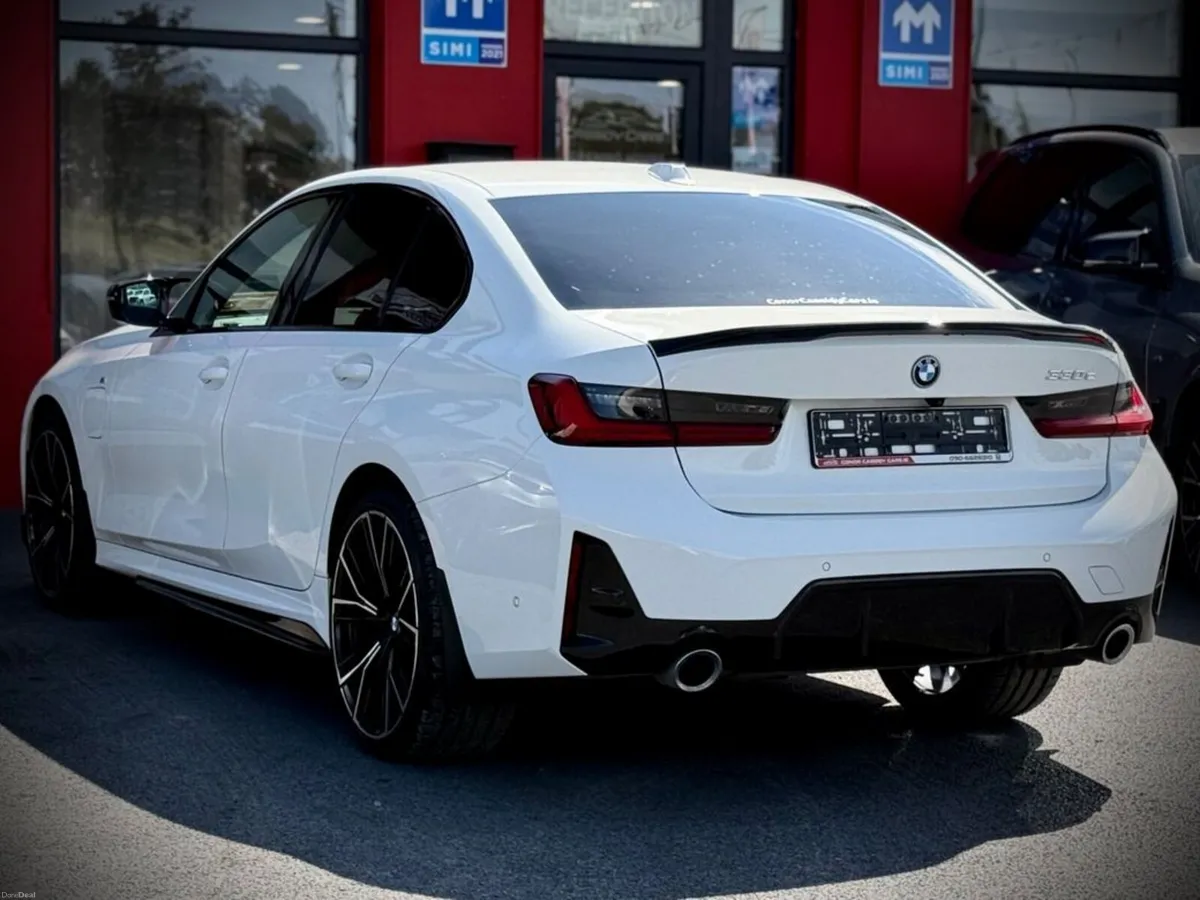 BMW 3-Series 330E M-SPORT // M-PERFORMANCE PACK // - Image 6