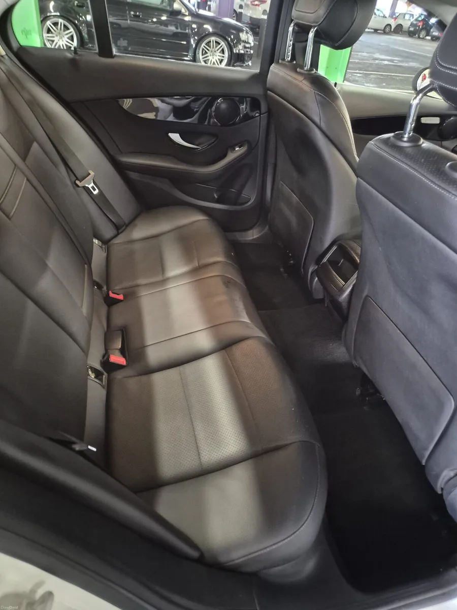 Mercedes c200 - Image 2