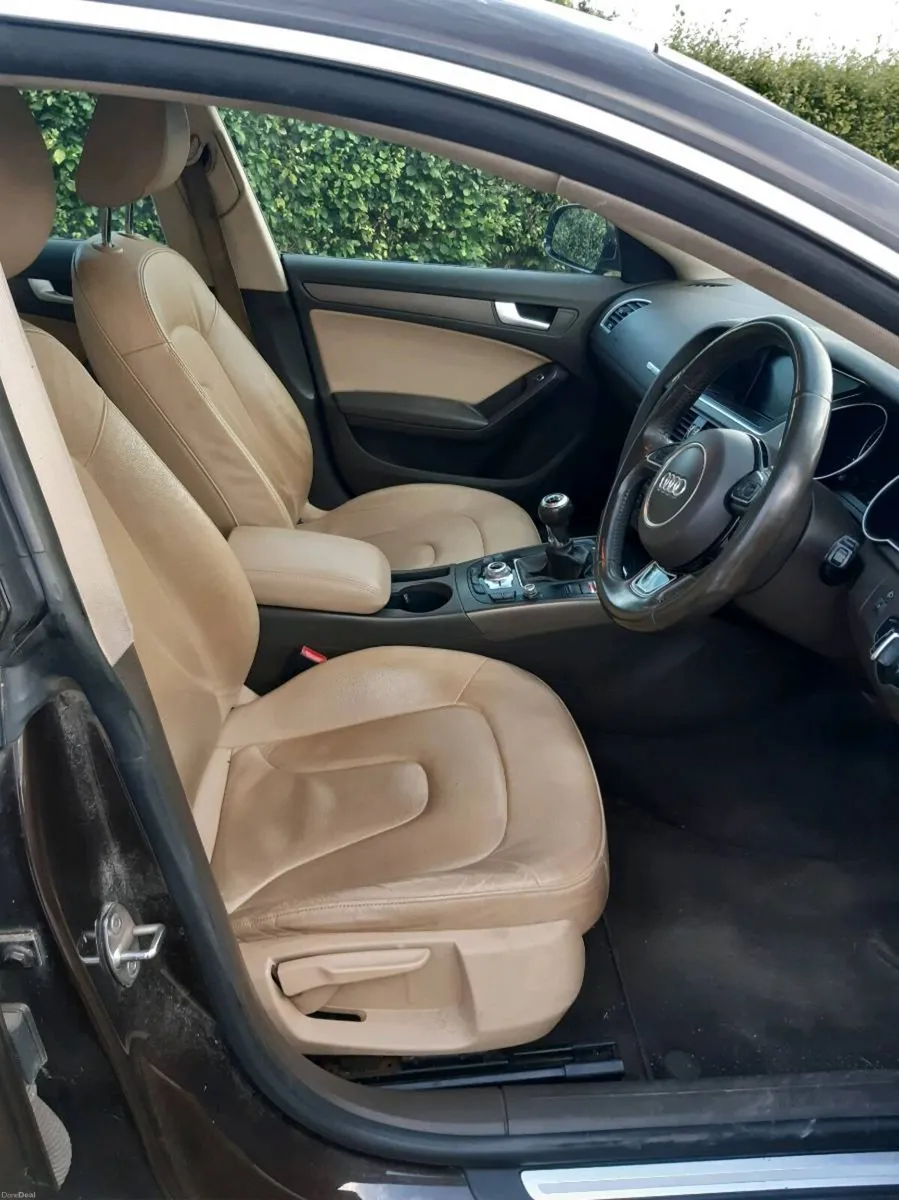 Car - Image 3