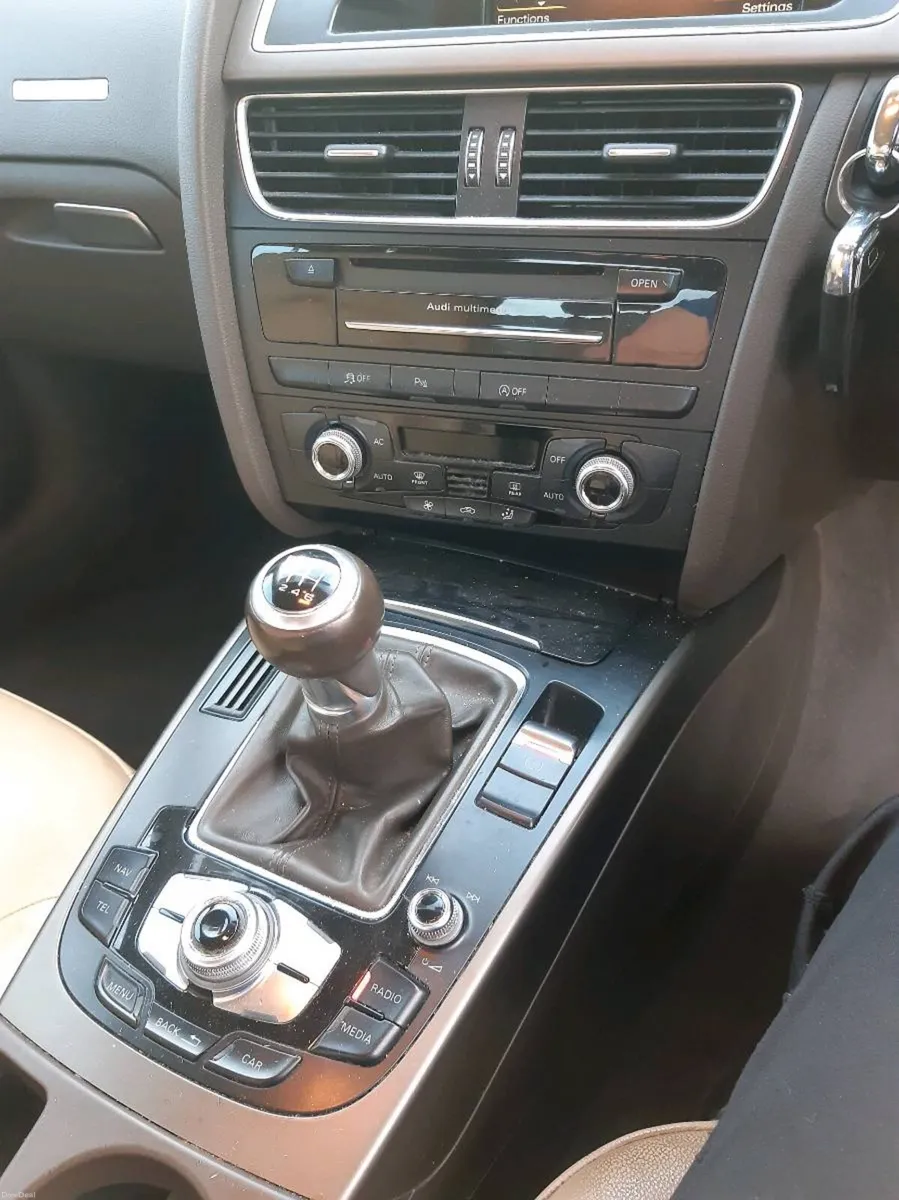 Car - Image 6
