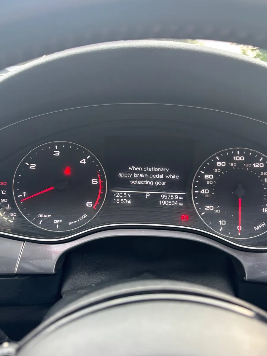 Audi A6 2015 2.0 TDI Sline Black Edition - Image 5