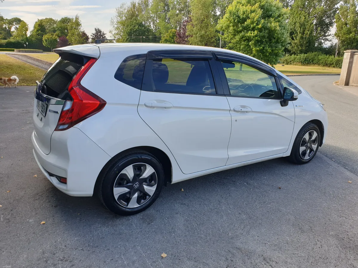 HONDA FIT  /182/ AUTO/ HIGH SPEC - Image 6