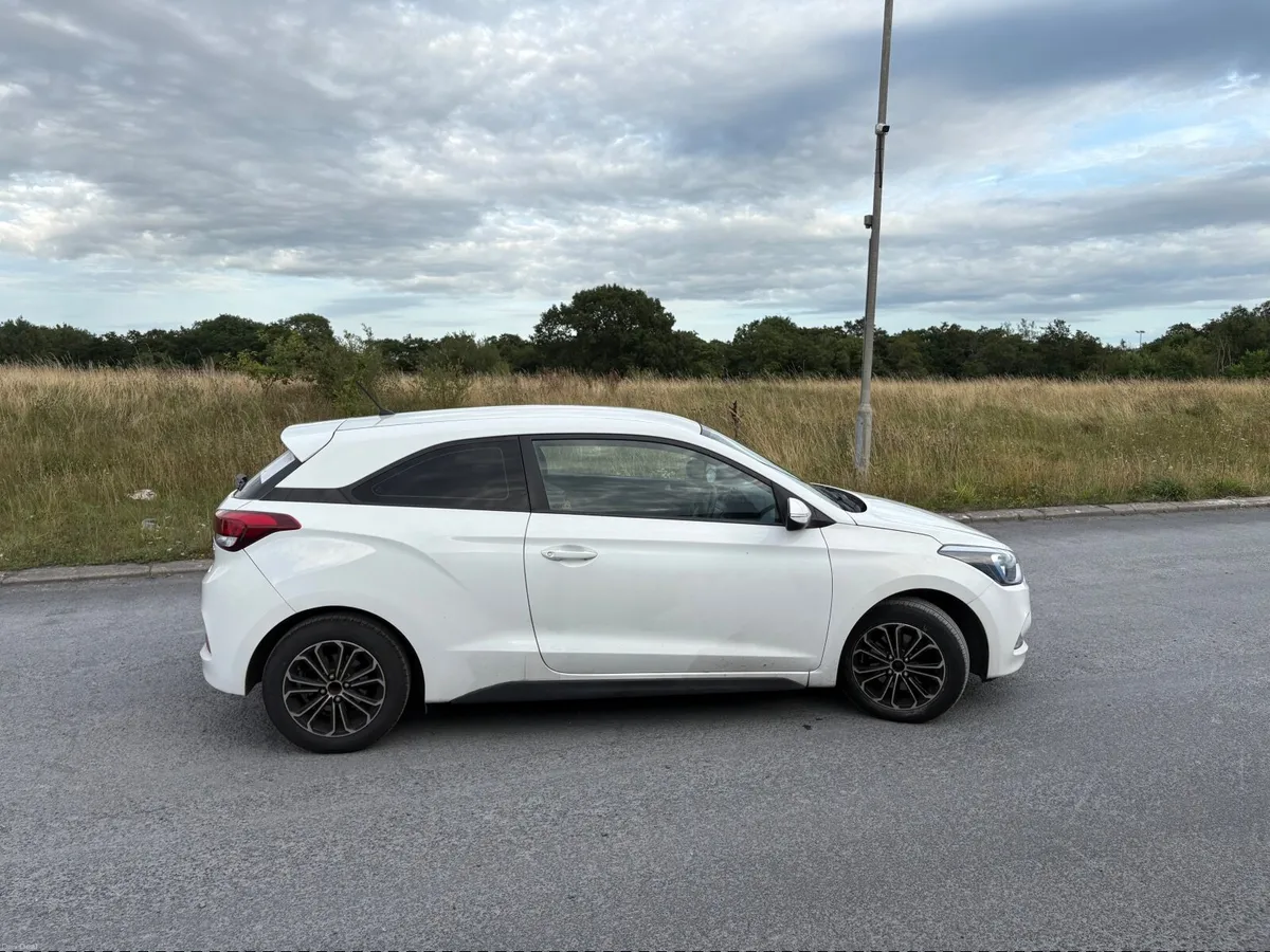 Hyundai i20 2017 - Image 6