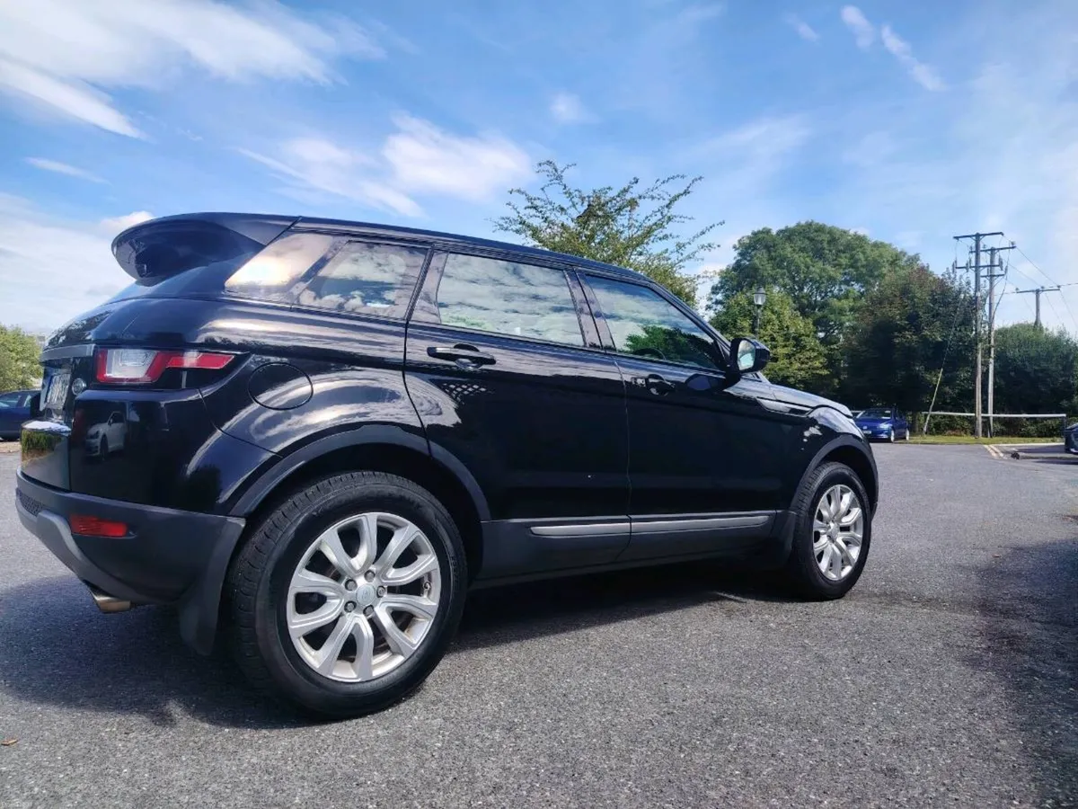 171 Range Rover Evogue - Image 3