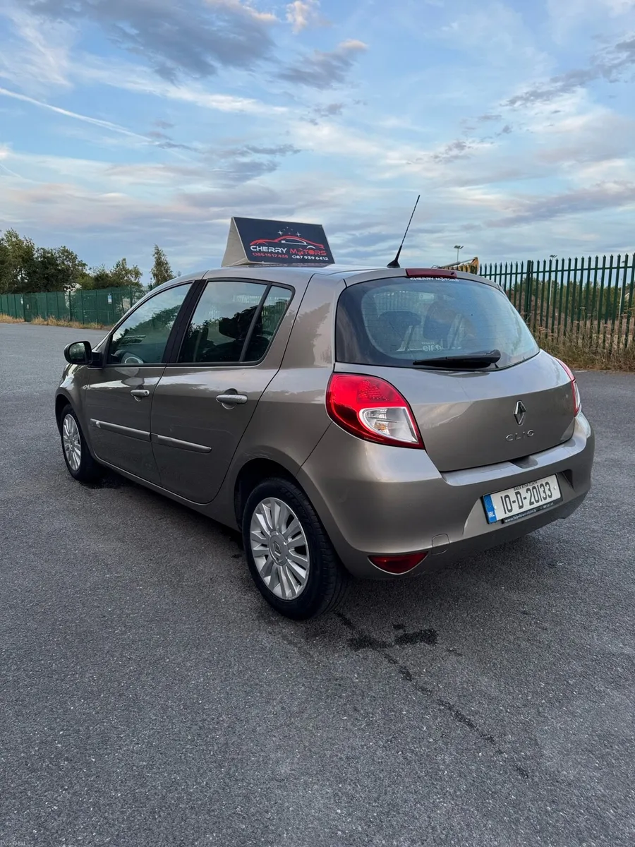 Renault Clio Automatic New nct 09/2027 - Image 4