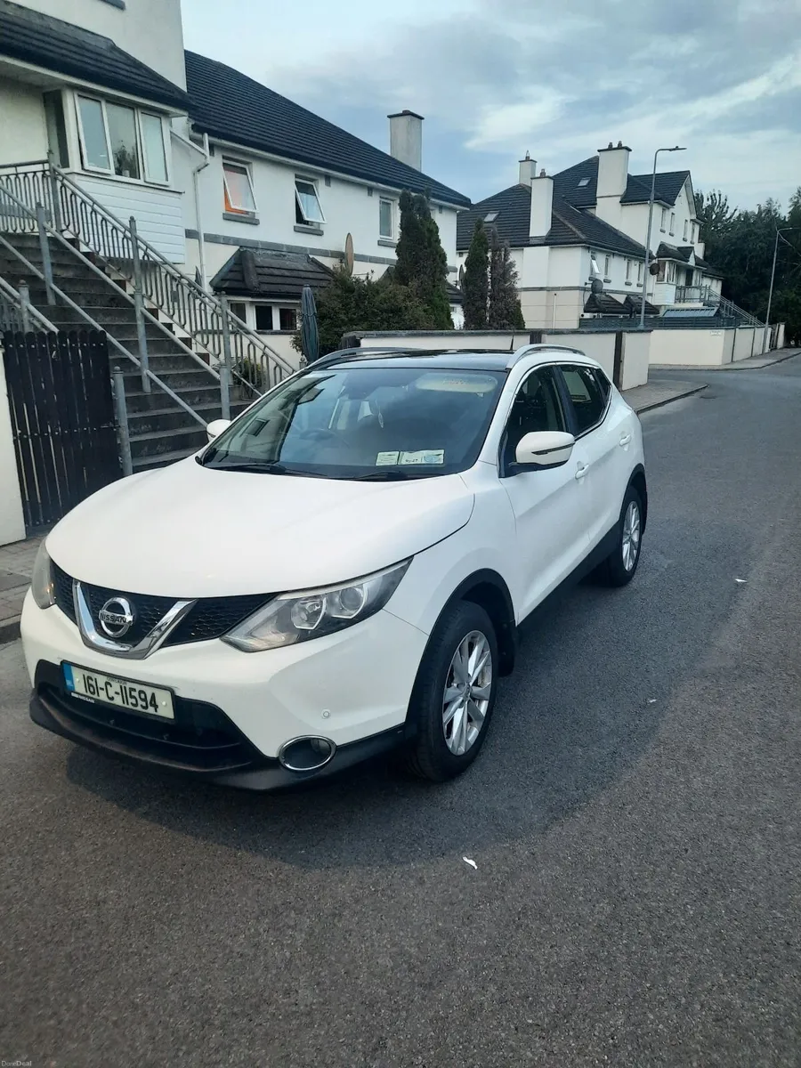 Nissan Qashqai 2016 automatic - Image 2