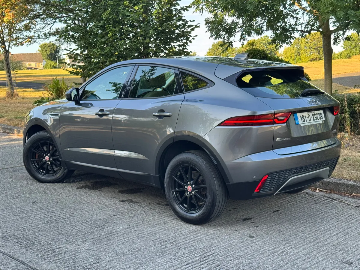 181 JAGUAR E-PACE 2.0 DIESEL AUTO LOW KM - Image 5
