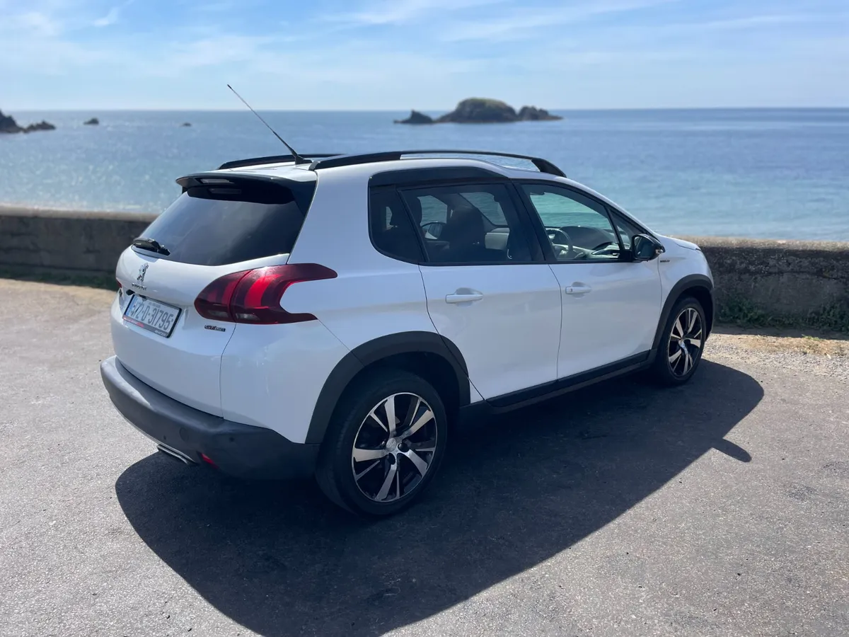 172 Peugeot 2008 GT Line.. Automatic.. Pan Roof - Image 4