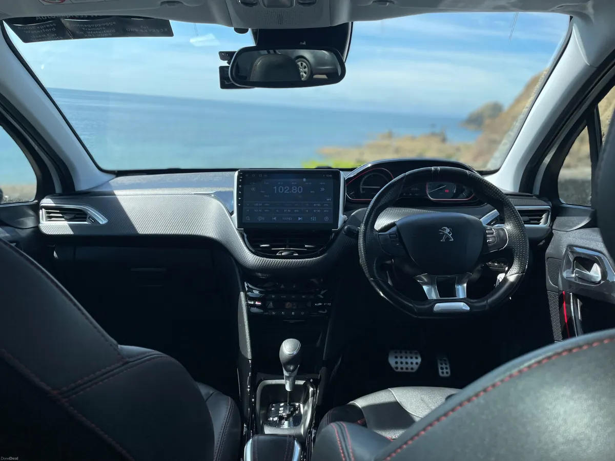 172 Peugeot 2008 GT Line.. Automatic.. Pan Roof - Image 6