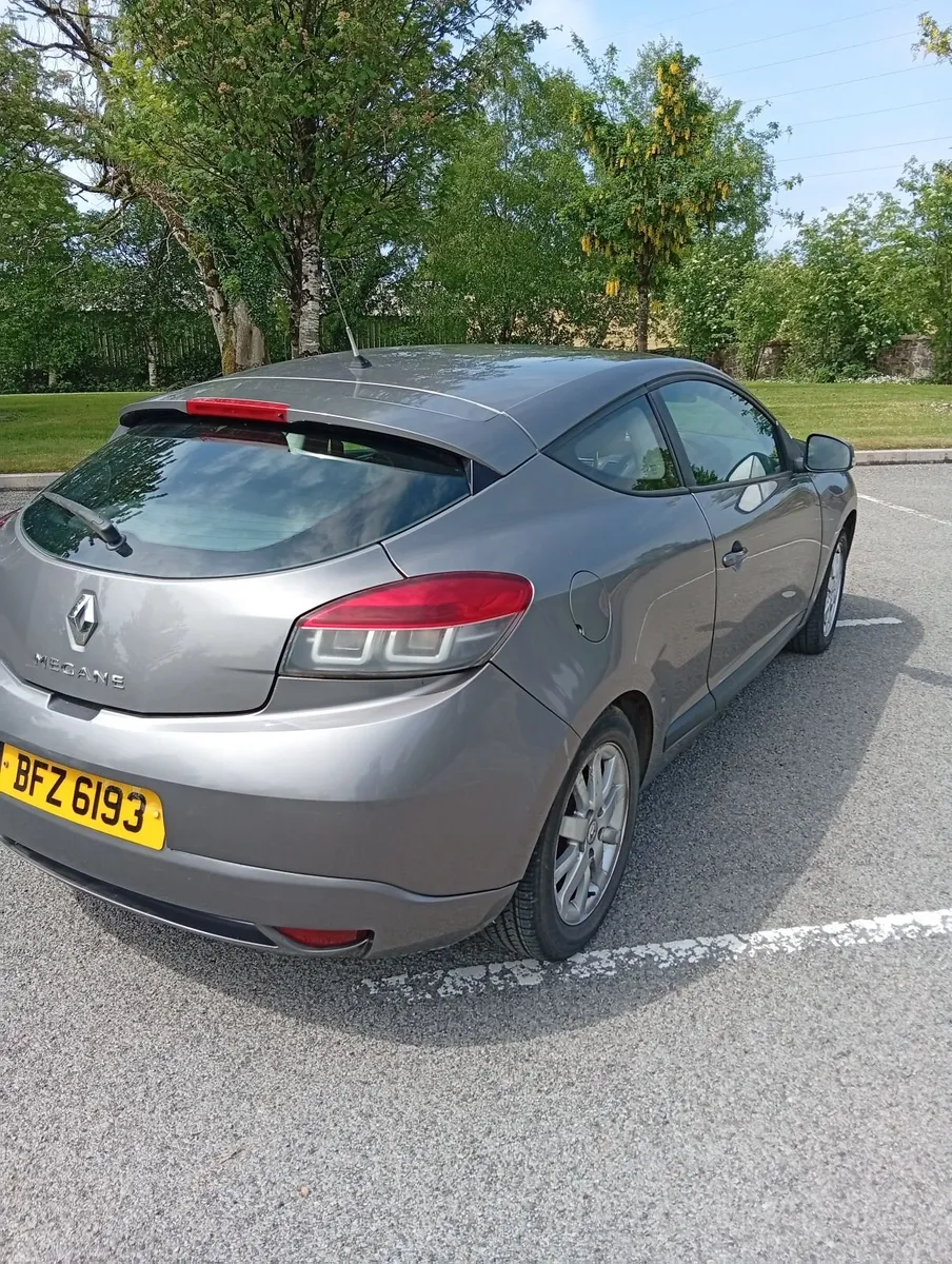 Renault Megane 2010 - Image 2
