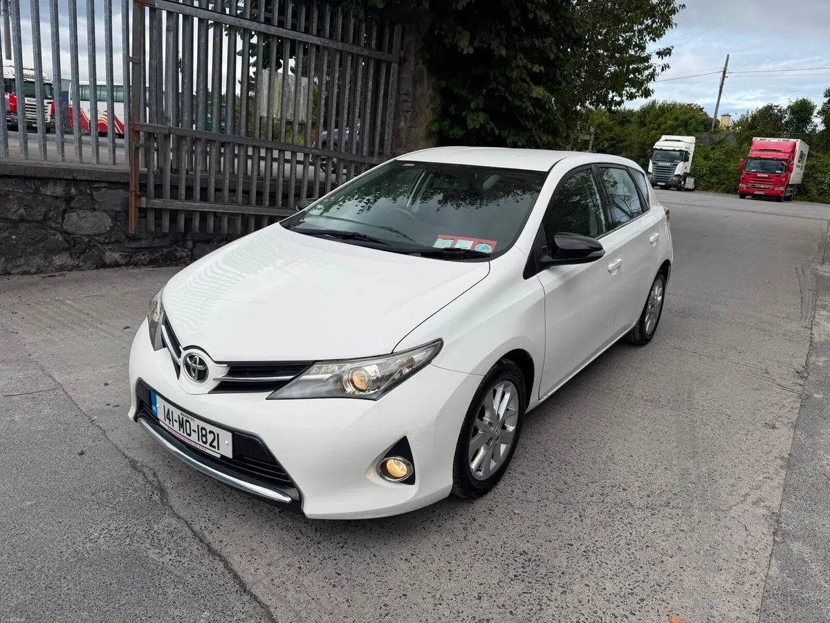 141 TOYOTA AURIS 1.4 - Image 3